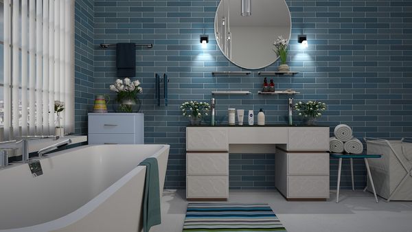 Meble łazienkowe – jakie wybrać, by były nie tylko ładne, ale i wygodne?